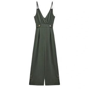 NWT Women’s ZARA full length olive green jumpsuit- Size medium